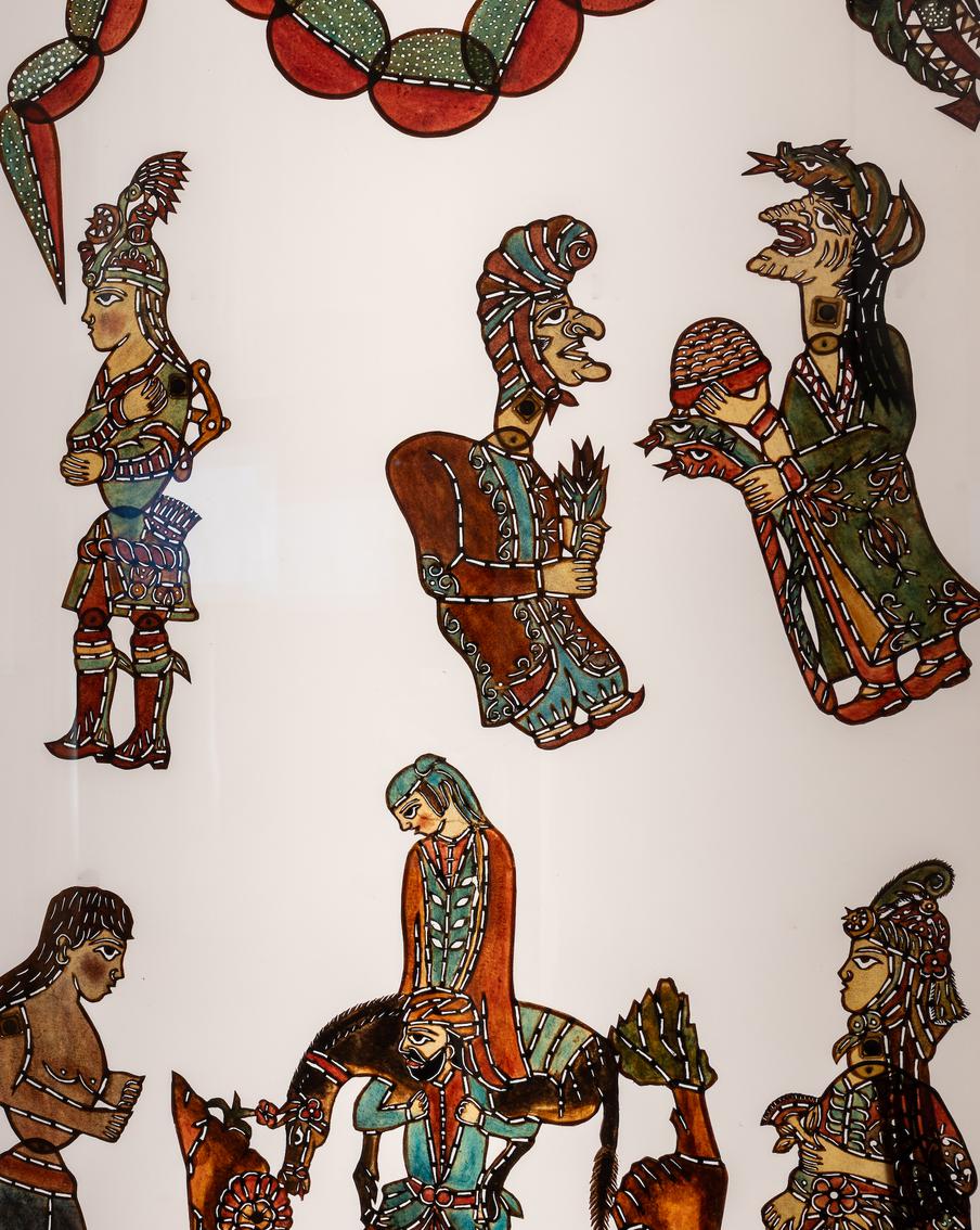 Куклы и их тени встретились в Музее Востока на выставке о старинном турецком театре