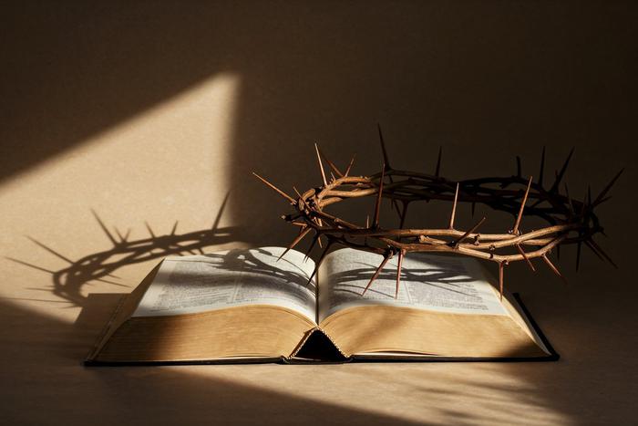 Президент Литвы призвал пересмотреть отказ от насилия в христианстве