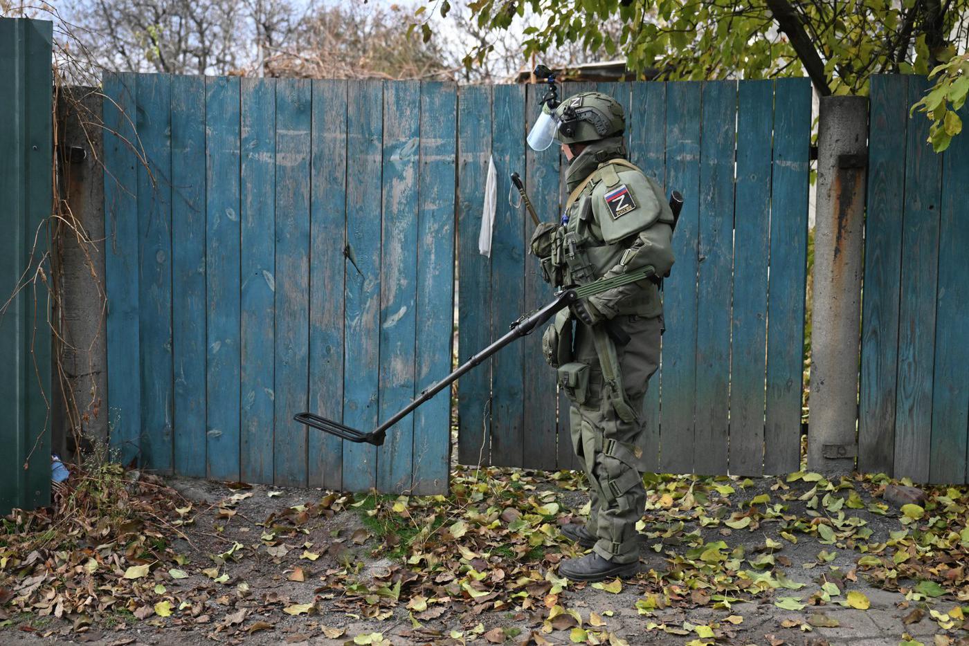 МО РФ: ВСУ при бегстве из Курской области заложили мины на неизвлекаемость