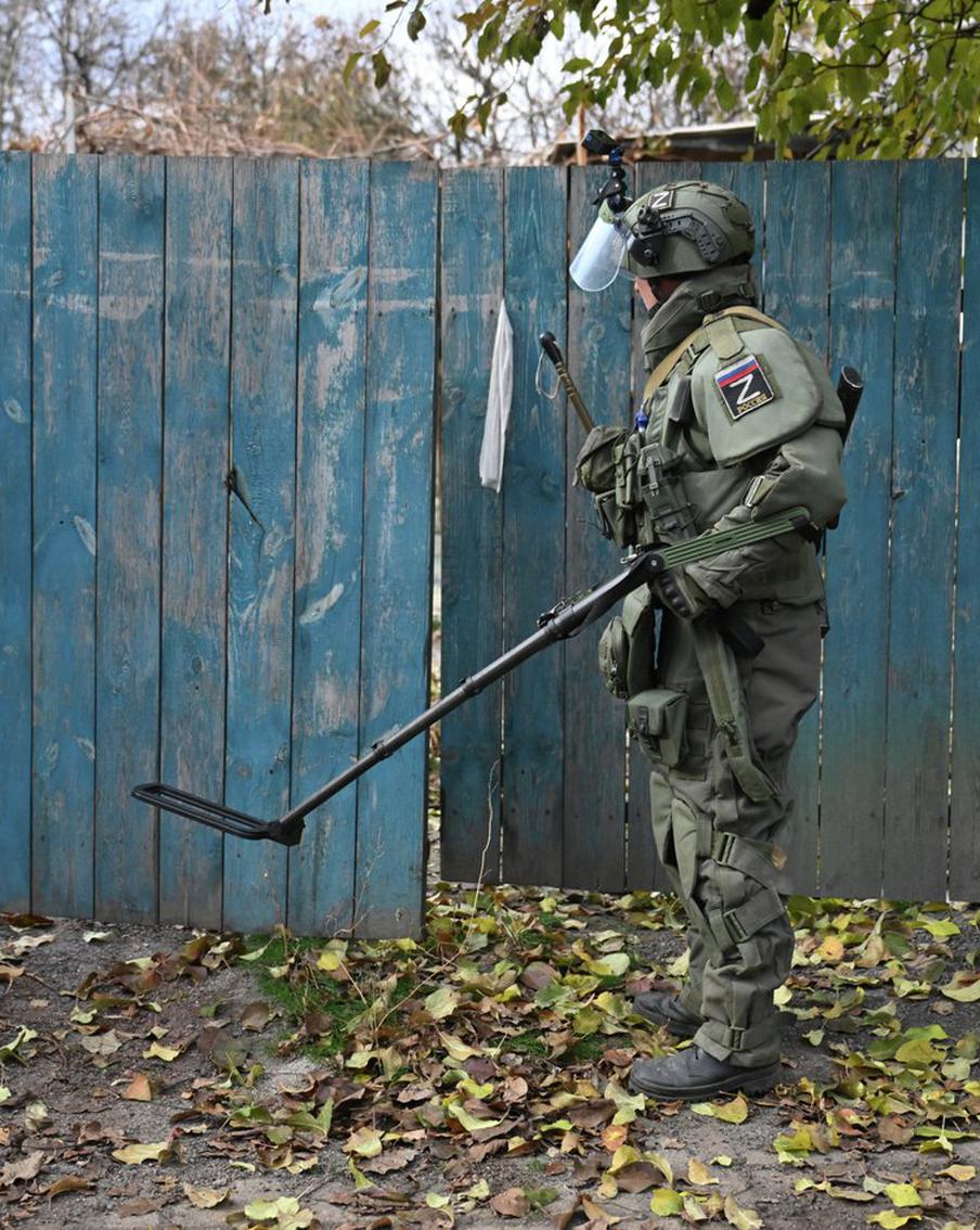 МО РФ: ВСУ при бегстве из Курской области заложили мины на неизвлекаемость