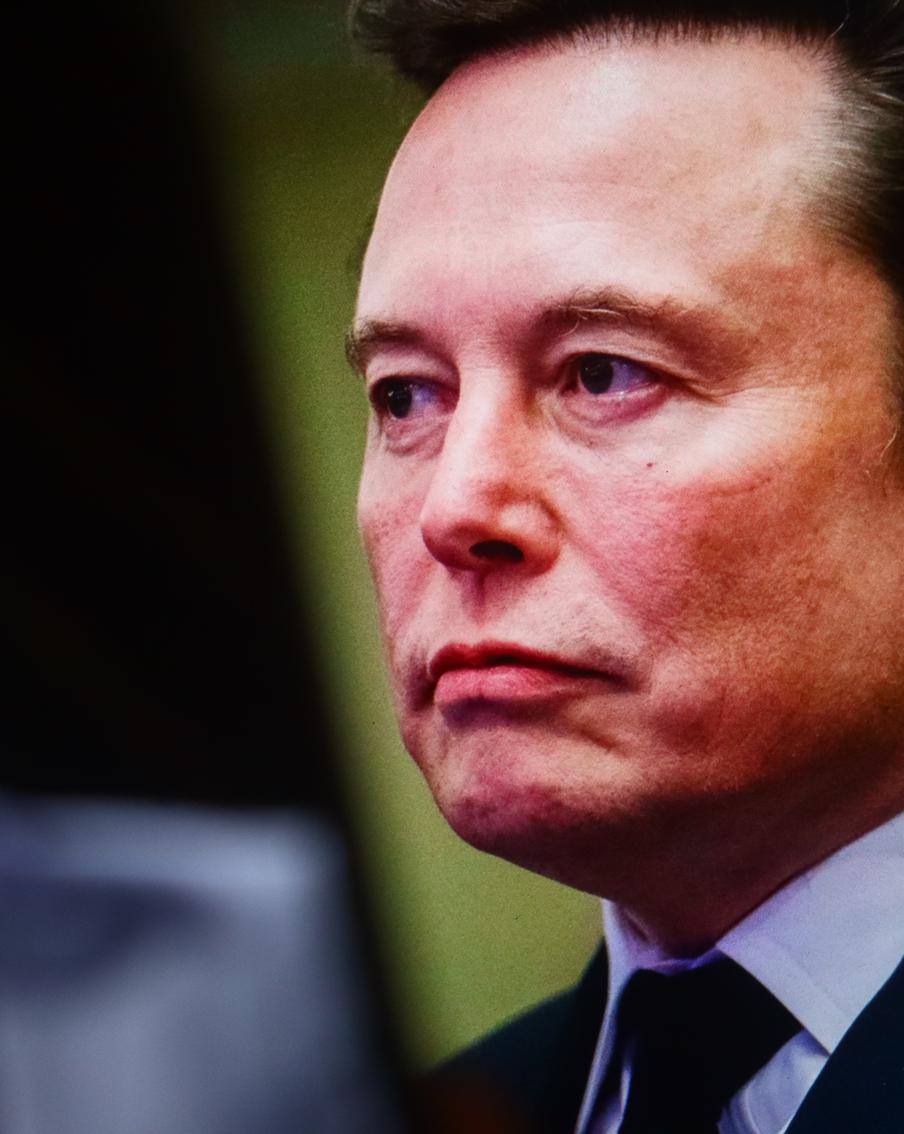 Маск считает, что Китаю грозит демографический кризис