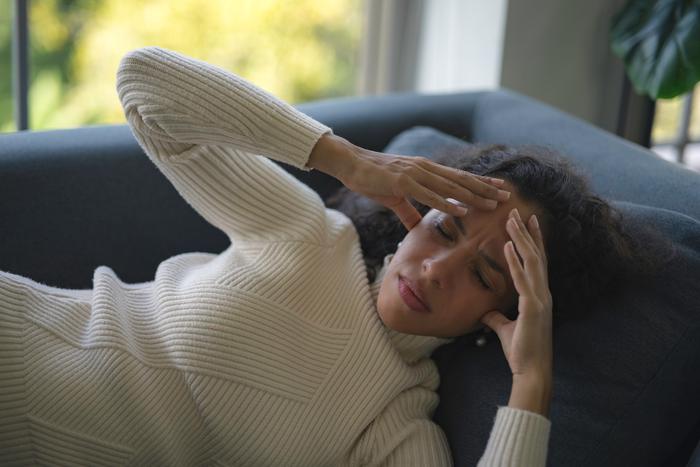 Как пересадка кала здорового человека к больному депрессией может помочь излечить недуг и начать счастливую жизнь