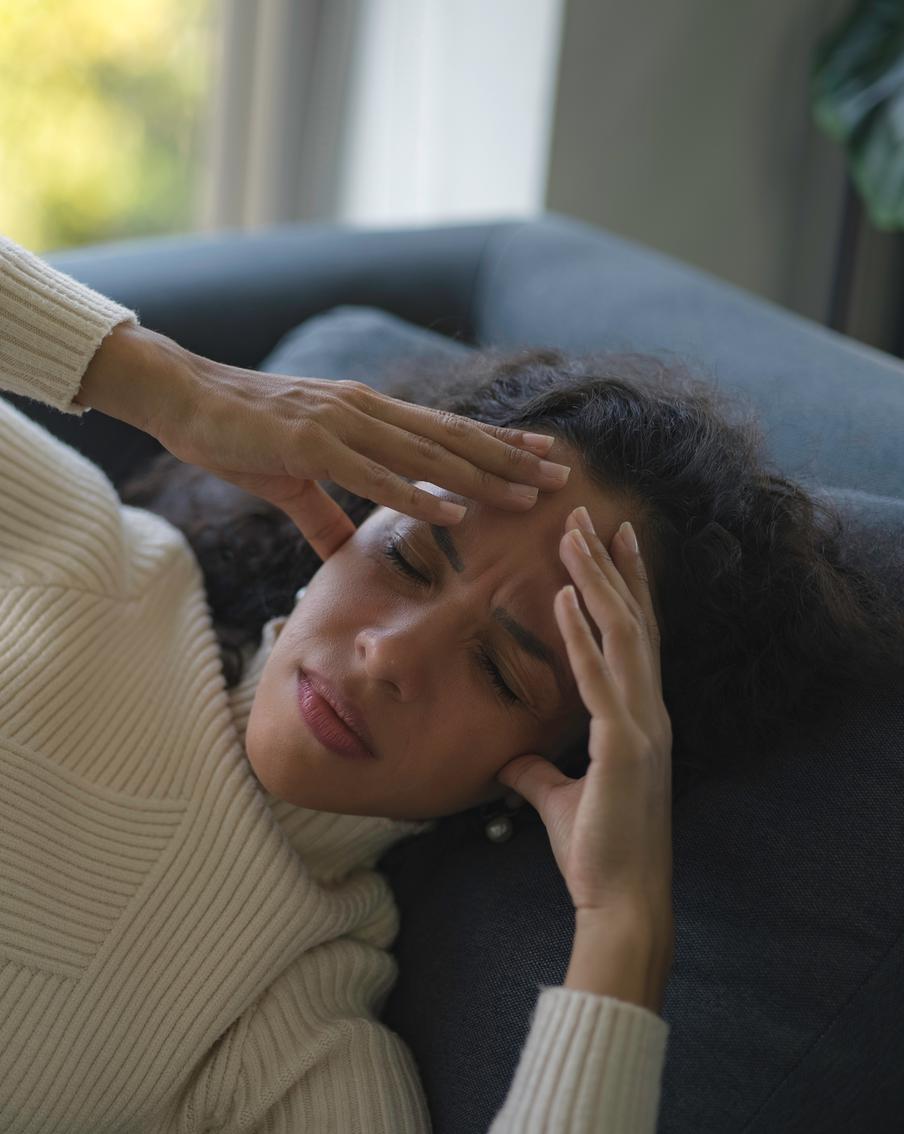 Как пересадка кала здорового человека к больному депрессией может помочь излечить недуг и начать счастливую жизнь