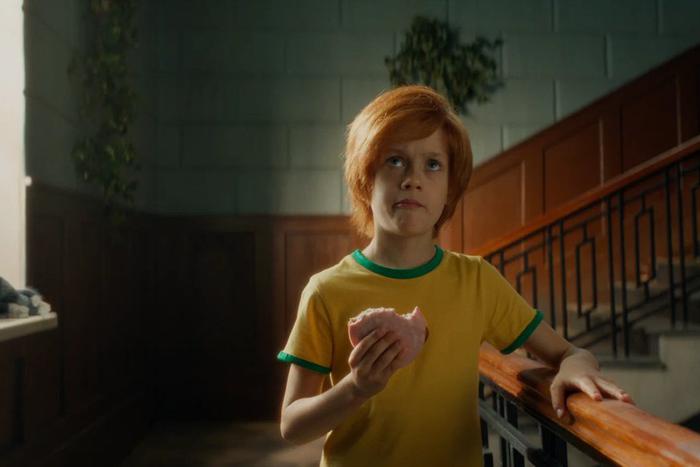 "Кто, кто? Почтальон в драповом пальто": показали первый трейлер фильма "Простоквашино"