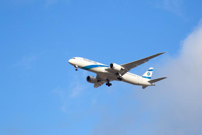 Ряд иностранных авиакомпаний восстановят полёты в Россию в мае