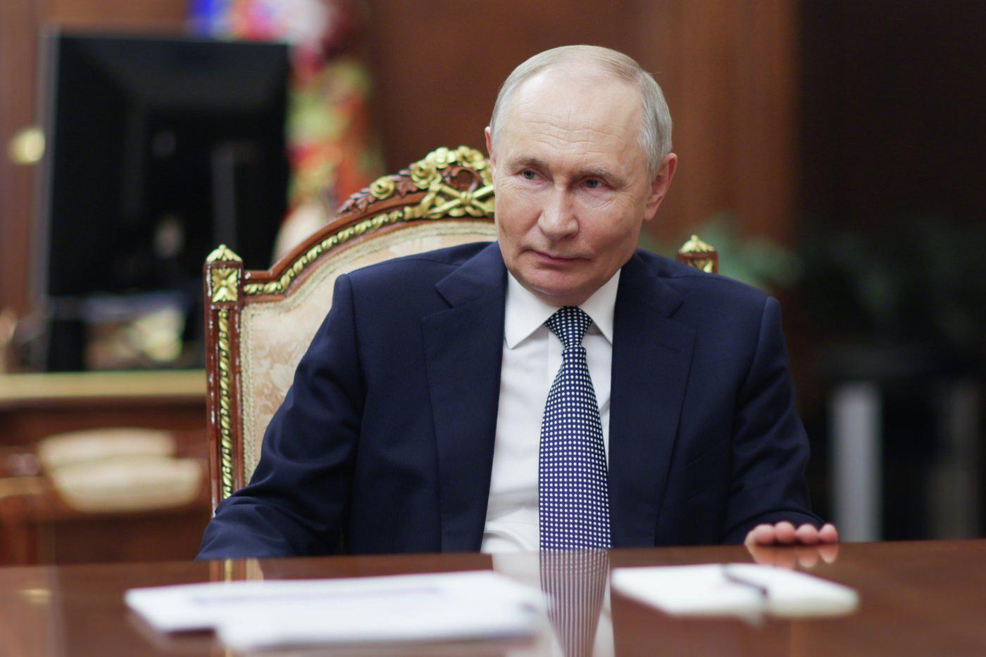 Путин назвал борьбу с неонацизмом долгом перед будущими поколениями