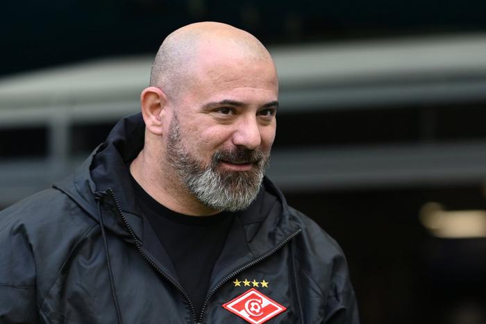 Новый контракт Станковича со "Спартаком" обсудят до конца мая