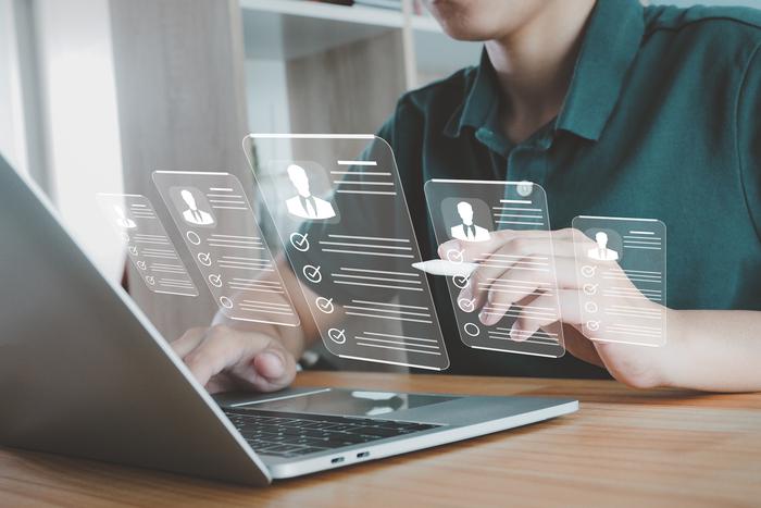 Что скрывают тренды: нехватка кадров, главенство ИИ, классика wellbeing