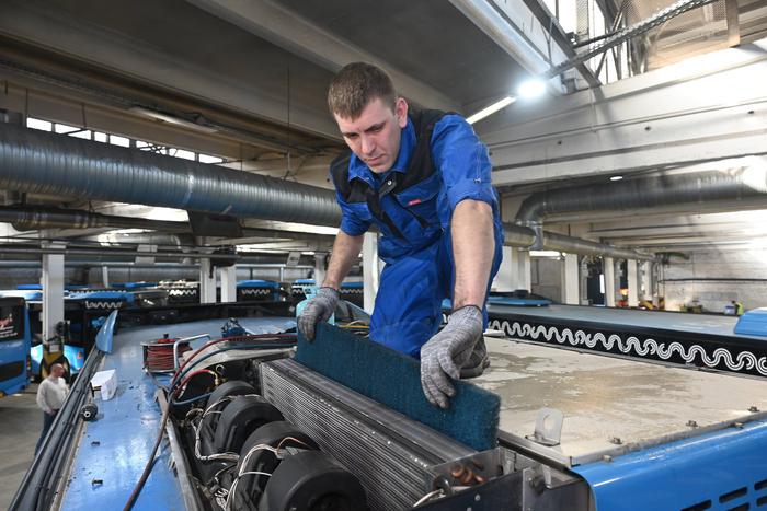 Более 8 тысяч автобусов и электробусов подготовили к летнему сезону