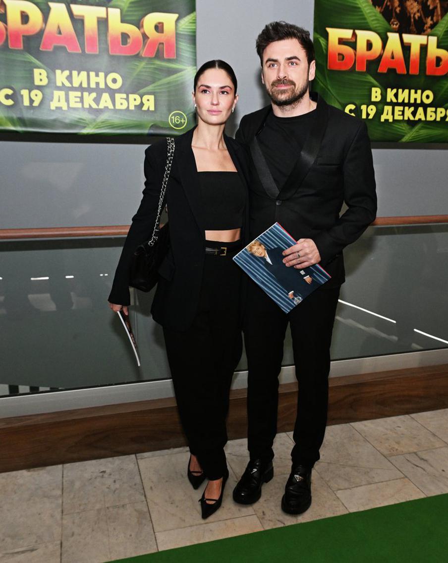 Агата Муцениеце снова выходит замуж