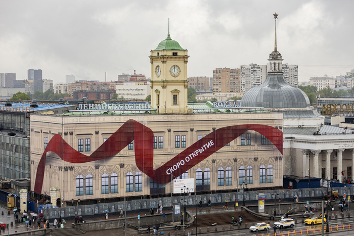 Ленинградскому вокзалу начали возвращать исторический облик