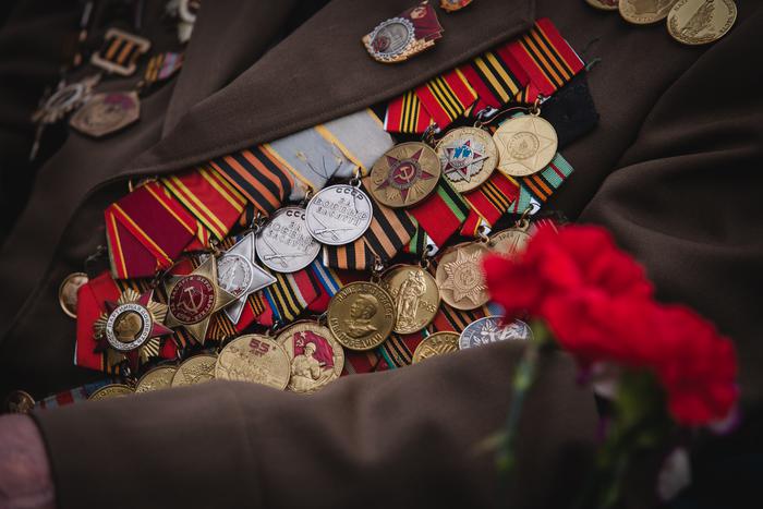 Проживающие в России ветераны Великой Отечественной войны получат юбилейные выплаты перед 9 мая