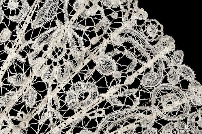 Что общего между кружевом и кровлей, расскажут в Музее-заповеднике "Коломенское"