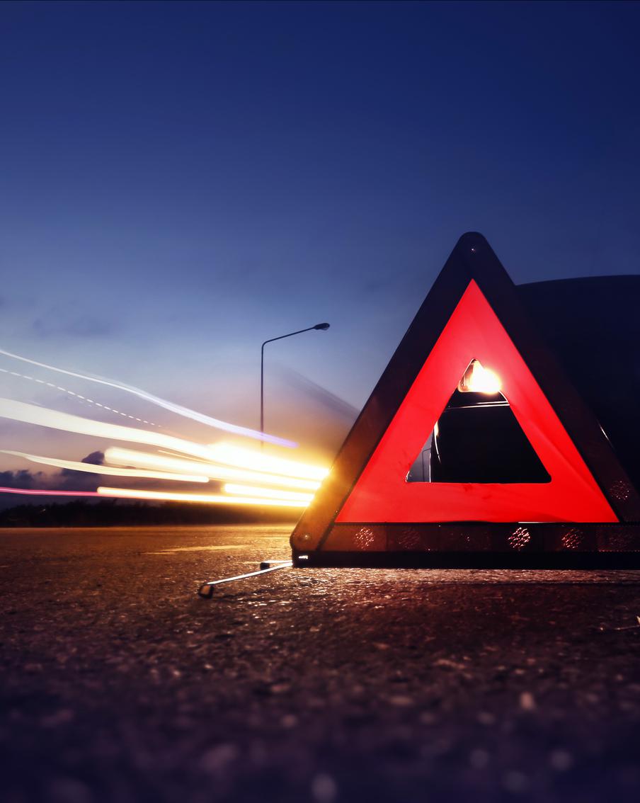 Четыре машины столкнулись в Подмосковье, водитель грузовика погиб на месте