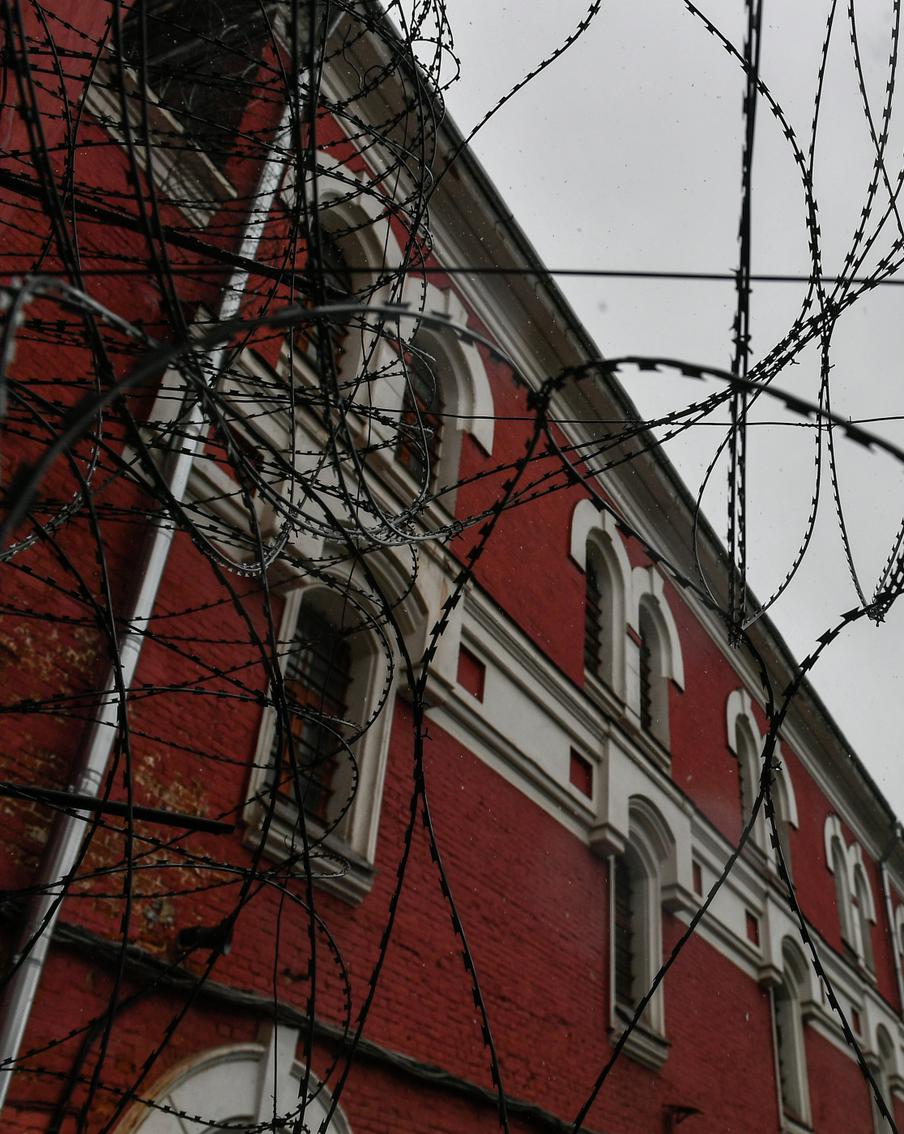 Трамп приказал возродить "Алькатрас": чем тюрьма в США похожа на "Бутырку" и "Вологодский пятак"