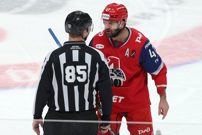 Несносный дед тащит "Локомотив" к чемпионству