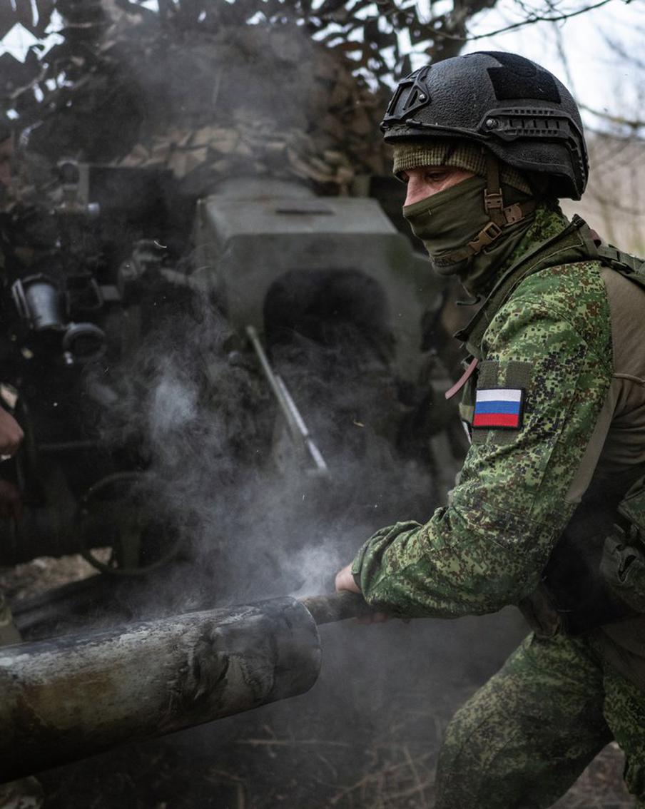 Артисты поздравили участников СВО с грядущим Днём Победы