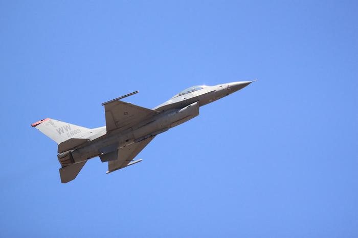 CNN узнал о масштабном воздушном бое Индии и Пакистана