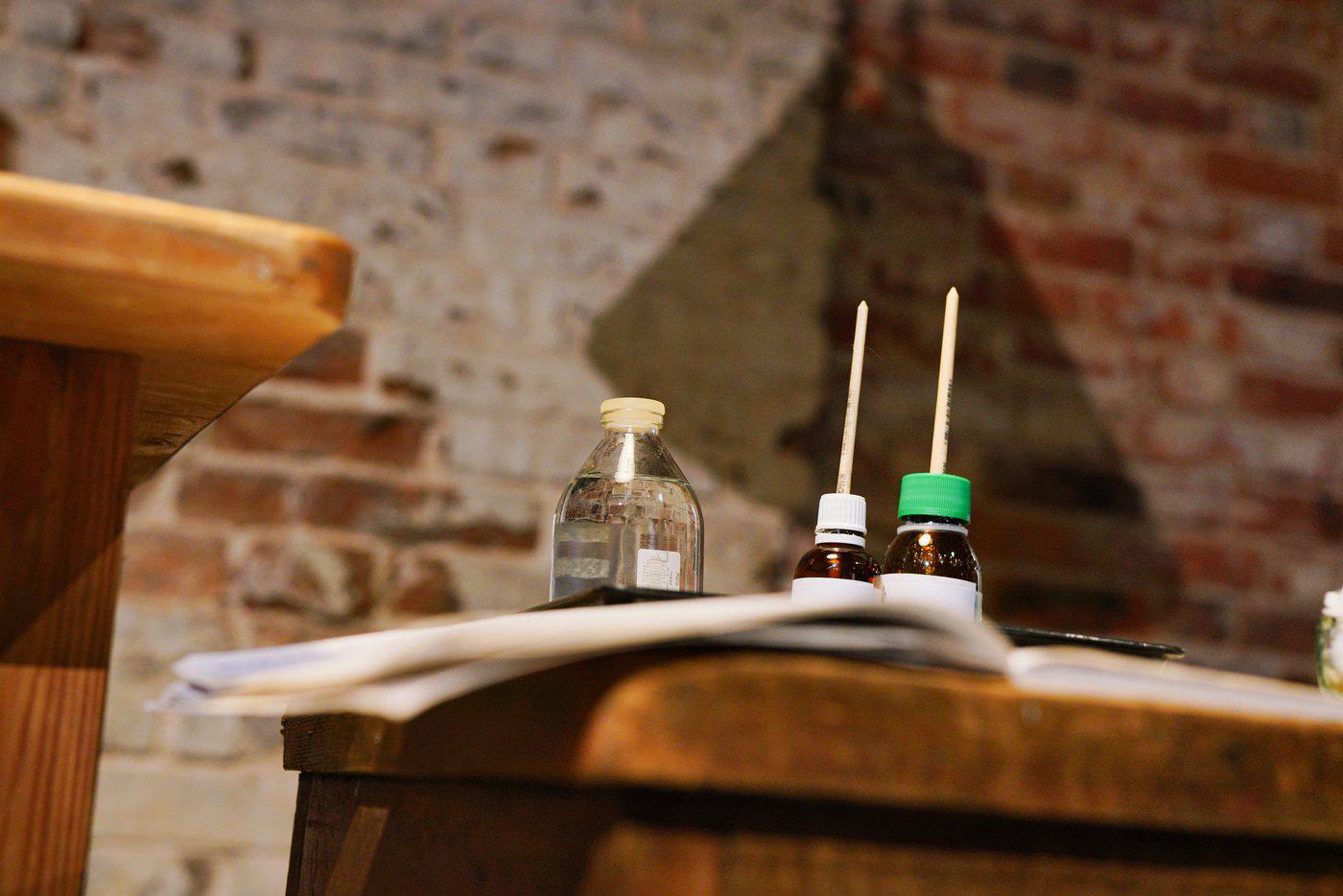 На выставке "Восстаёт во славе".