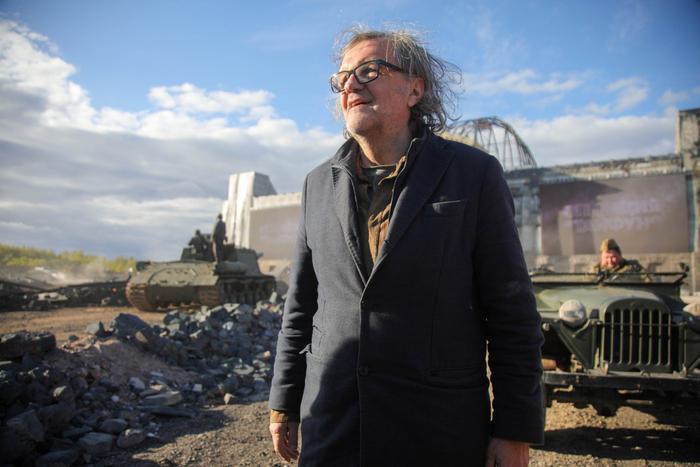 "Другой такой студии натурных съёмок в мире нет": Эмир Кустурица собирается снимать трилогию в кинопарке "Москино"