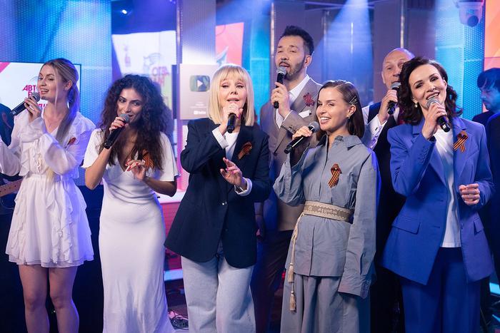 "Катюша" в миллион голосов: как прошёл флешмоб к юбилею Победы