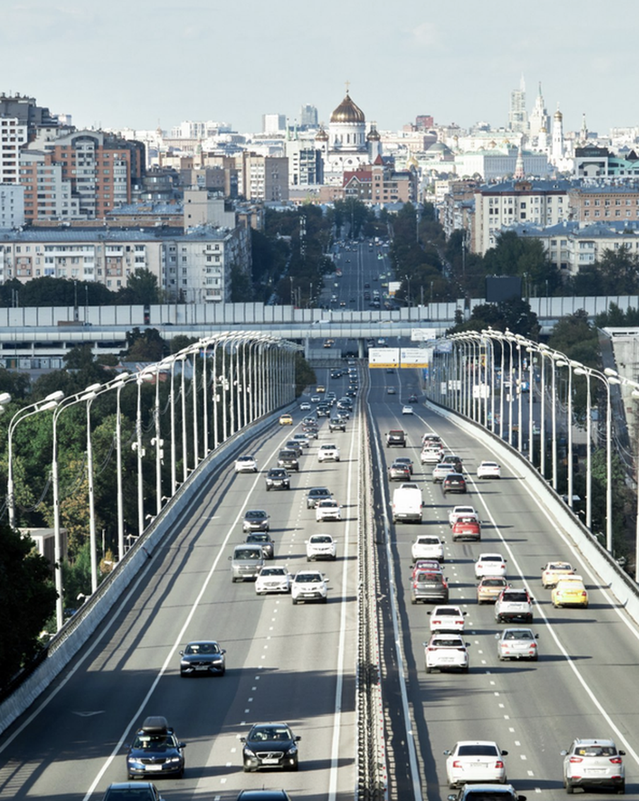 Почти 45 тысяч нарушений остановки автомобилей на вылетных магистралях выявила МАДИ с начала 2025 года