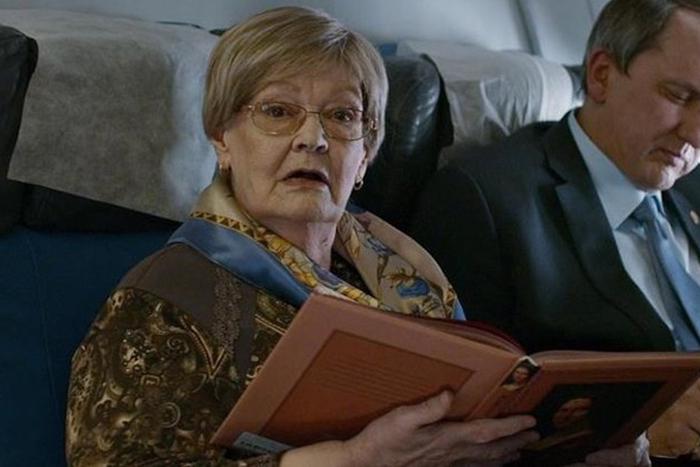 "Лучезарная, с отличный гайдаевским чувством юмора": режиссёр Николай Лебедев рассказал о работе с Ниной Гребешковой