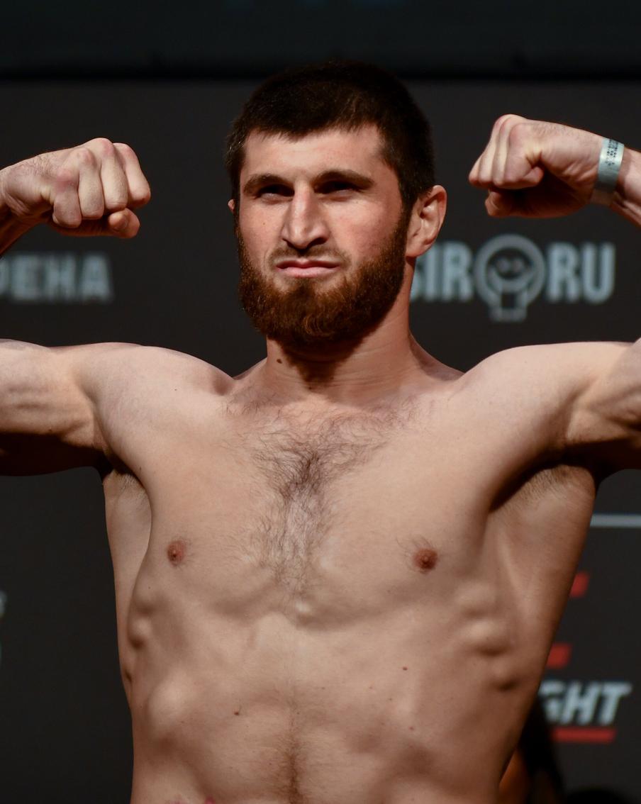 Избитый бразилец бегает от россиянина: почему Алекс Перейра отказывается от реванша