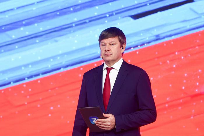 Дмитрий Губерниев прокомментировал идею запретить трансляции ЧМ по хоккею