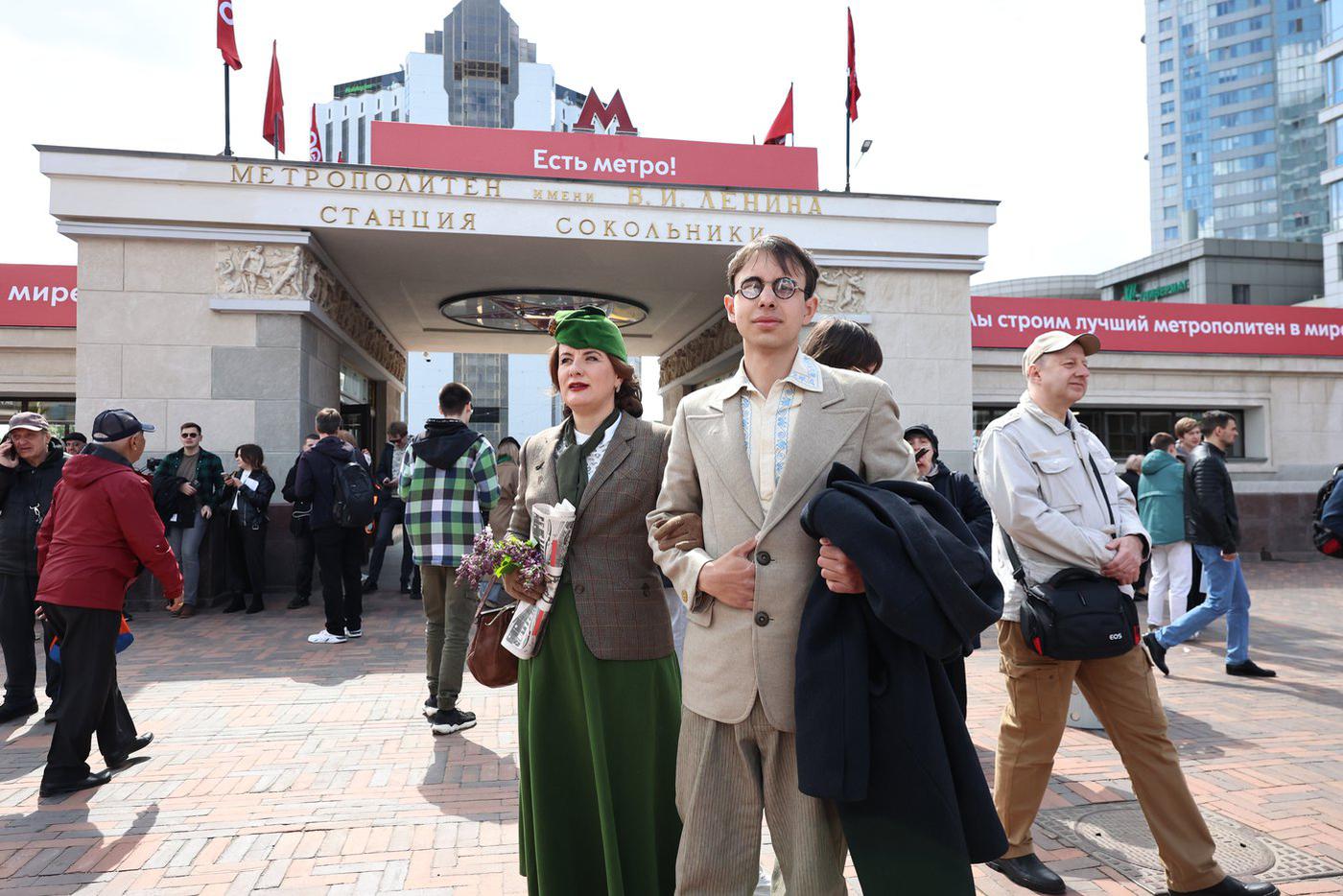 Колоритные реконструкторы.