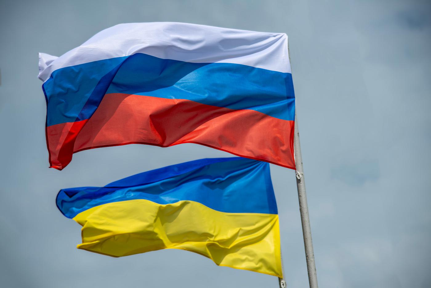 Начались переговоры России и Украины