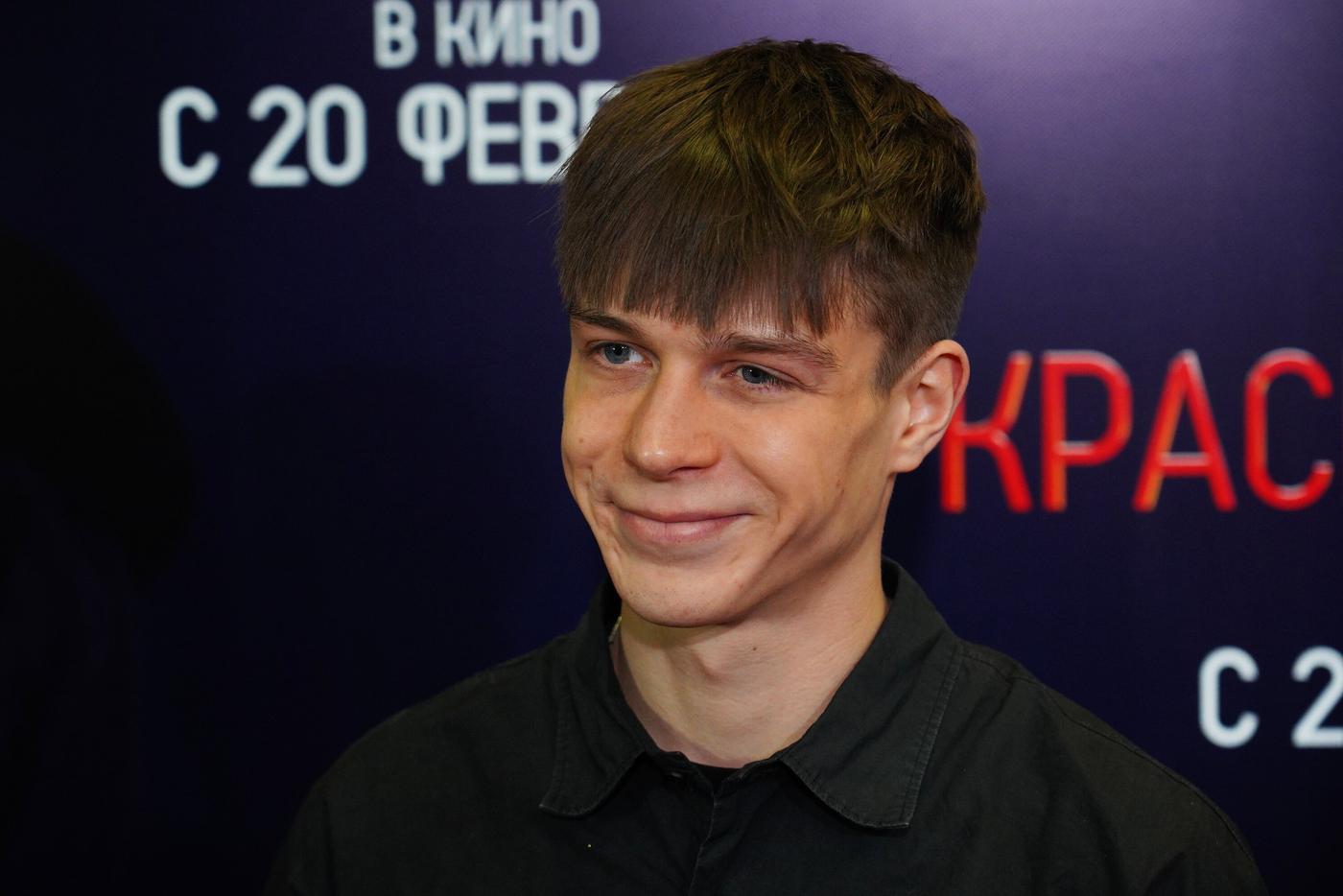 Агент актёра Глеба Калюжного рассказал, когда он планирует уйти служить в армию