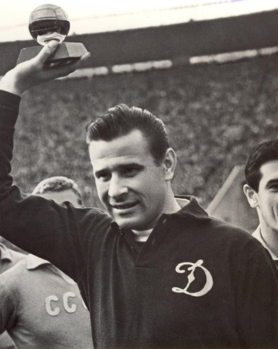 Льва Яшина признали лучшим вратарём в истории мирового футбола