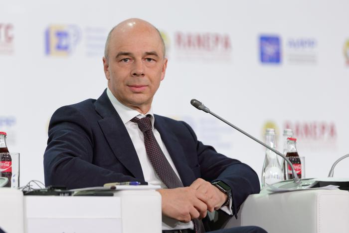 Силуанов объяснил свой смех на совещании с Путиным и бизнесом