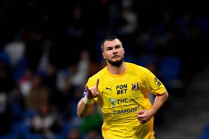 Футбольный клуб "Ростов" собираются покинуть президент клуба, спортивный директор и многие игроки