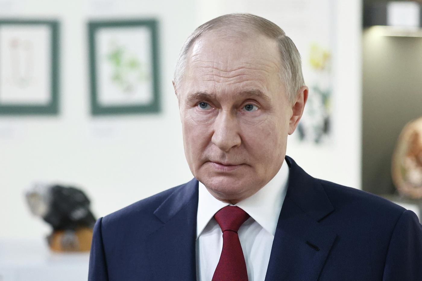 Владимир Путин рассказал о телефонном разговоре с президентом США Трампом