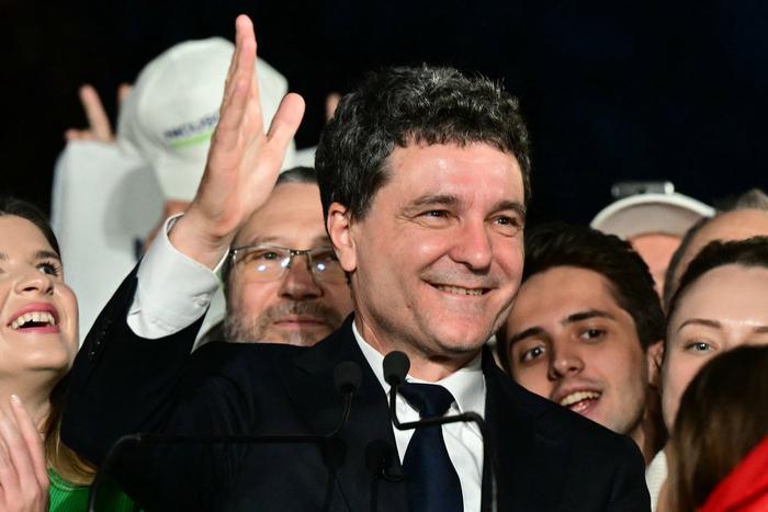 Бухарест не поддержит размещение сил сдерживания ЕС на Украине — Никушор Дан