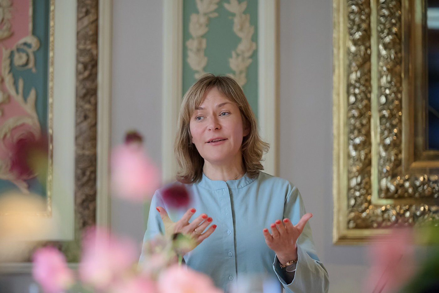Елена Легран раскрывает секреты, как "читать искусство".