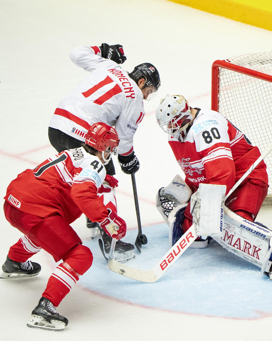 Шок в Хернинге: Канада проиграла Дании и вылетела с чемпионата мира