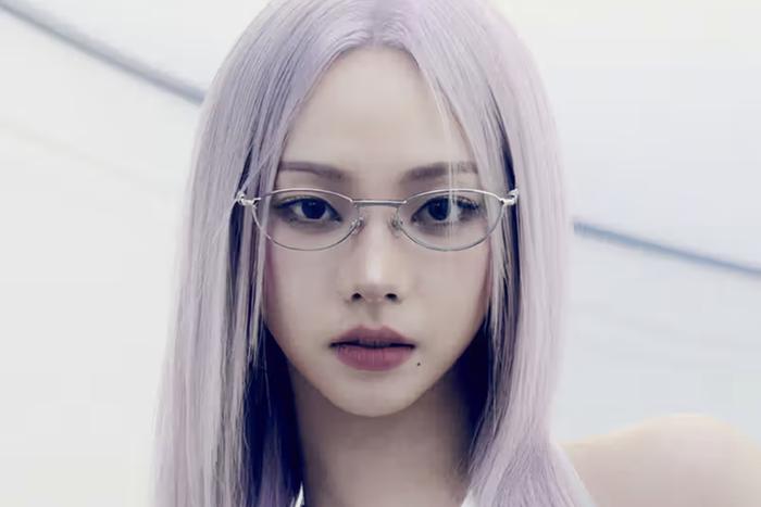 Карина из aespa стала лицом коллаборации очков Gentle Monster и кукол Bratz: что происходило в мире моды и красоты на этой неделе
