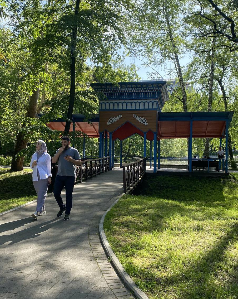 В этом парке можно провести целый день и не заметить, как пролетело время.