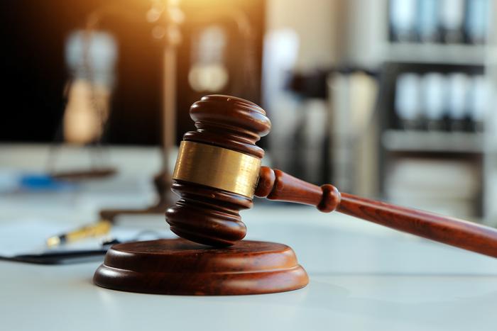 Кассационный суд пересмотрел решение по делу о выдворении из страны сестры двух участников спецоперации