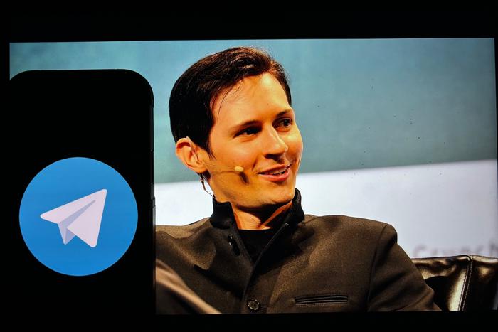 Российский бизнесмен заявил о возможном вмешательстве Франции в президентские выборы в Румынии