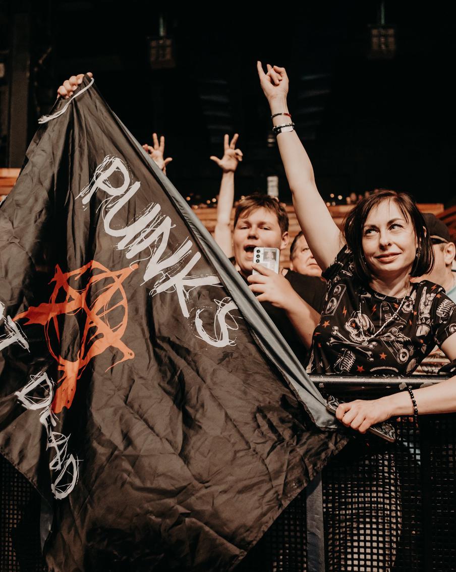 Почему российские панки протестуют против алкоголя и как сохраняют форму