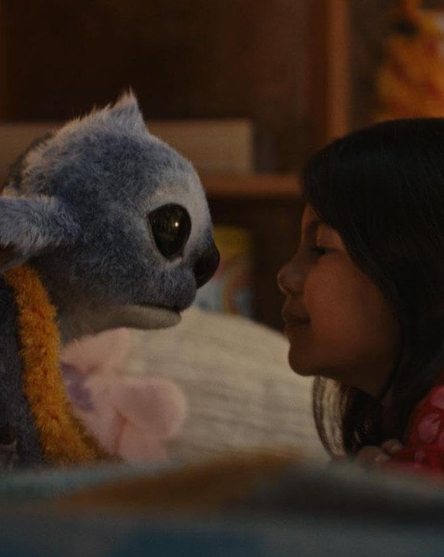 Лило и Стич кого хочешь доведут до слёз: режиссёр нового фильма рассказал о дружбе девочки и пришельца