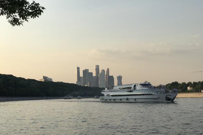 Уровень ультрафиолетового излучения в столице возрос до опасных значений