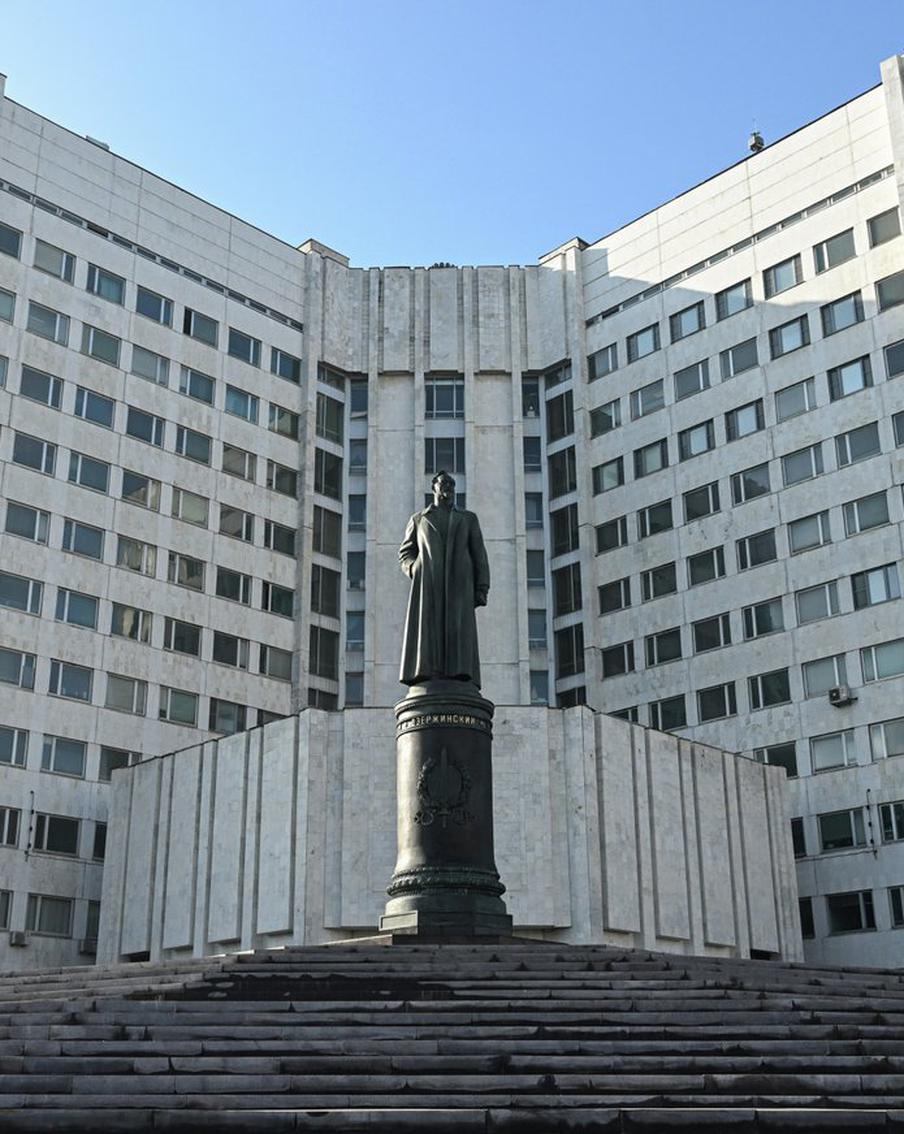 СВР раскрыла схему поставок сербского оружия на территорию Украины