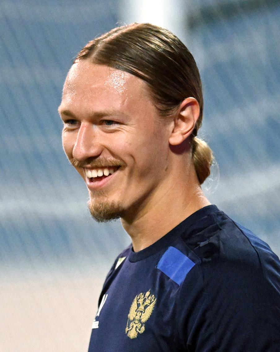 Россиянин Матвей Сафонов готов поднять "ушастого" над головой