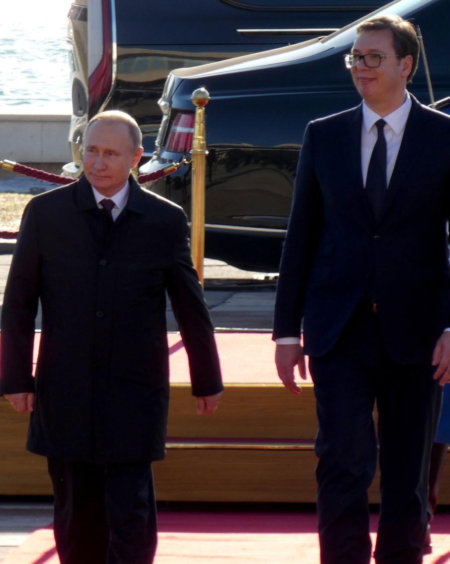 Недружественные действия Сербии, опороченная Франция: хроника очередных событий украинского кризиса