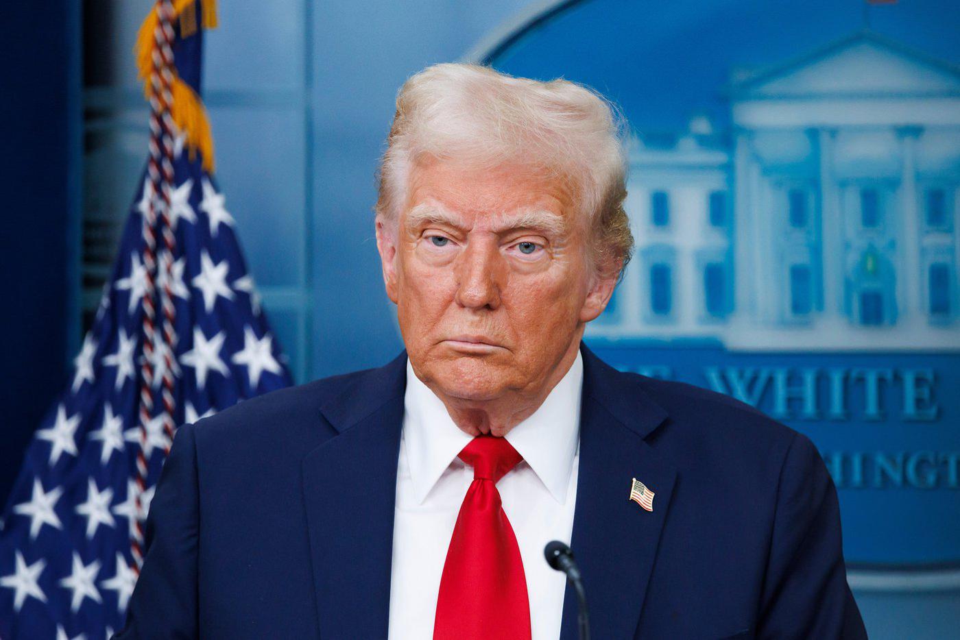 Трамп пока воздерживается от решения о новых санкциях против России